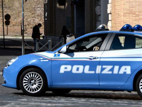 High school student in Italy wounds teacher with hunting knife, waves toy gun in class